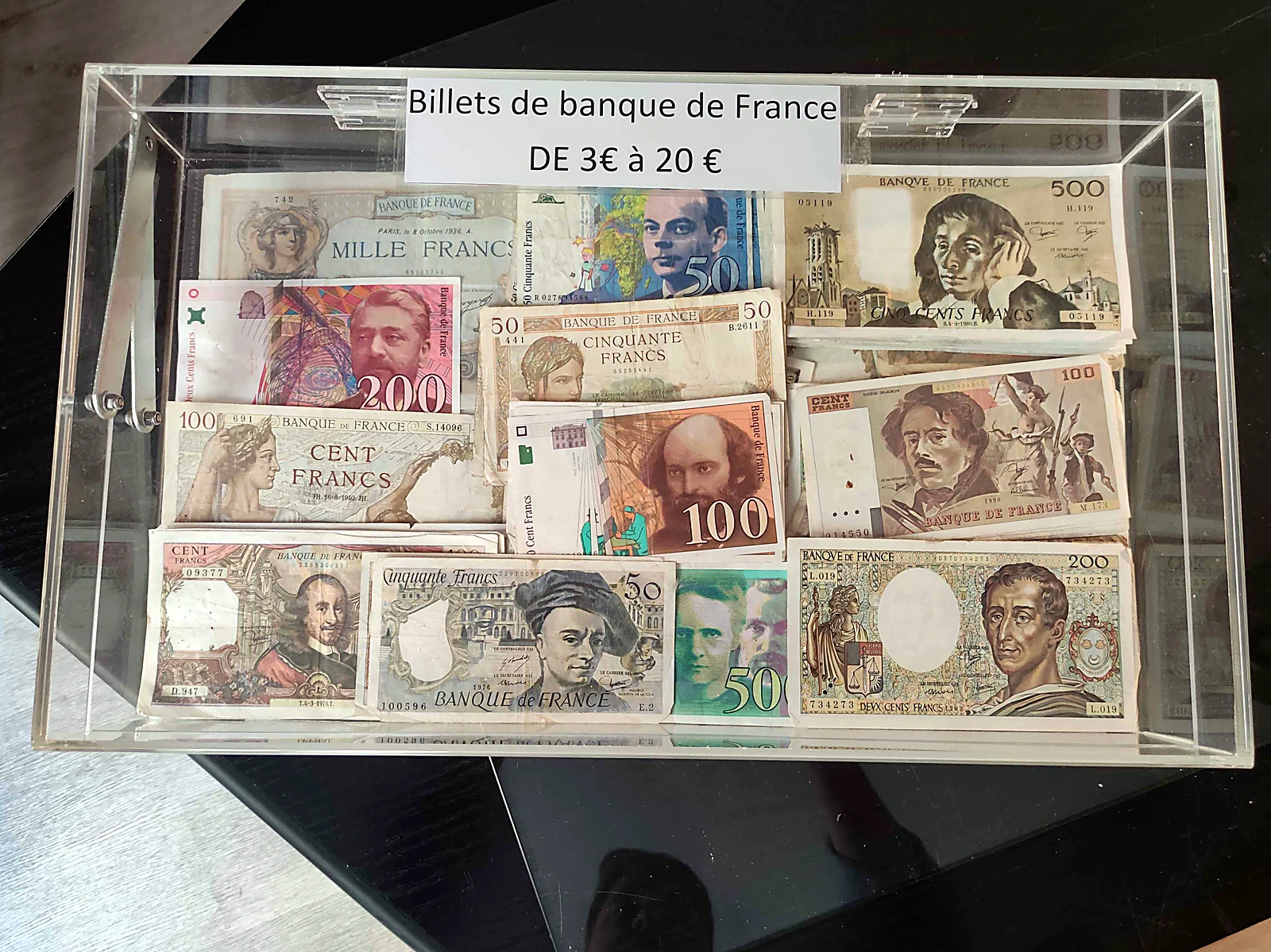 Coffret de billets de banque de France : Mille Francs, Cinq Cents, Cent Francs et Cinquante Francs